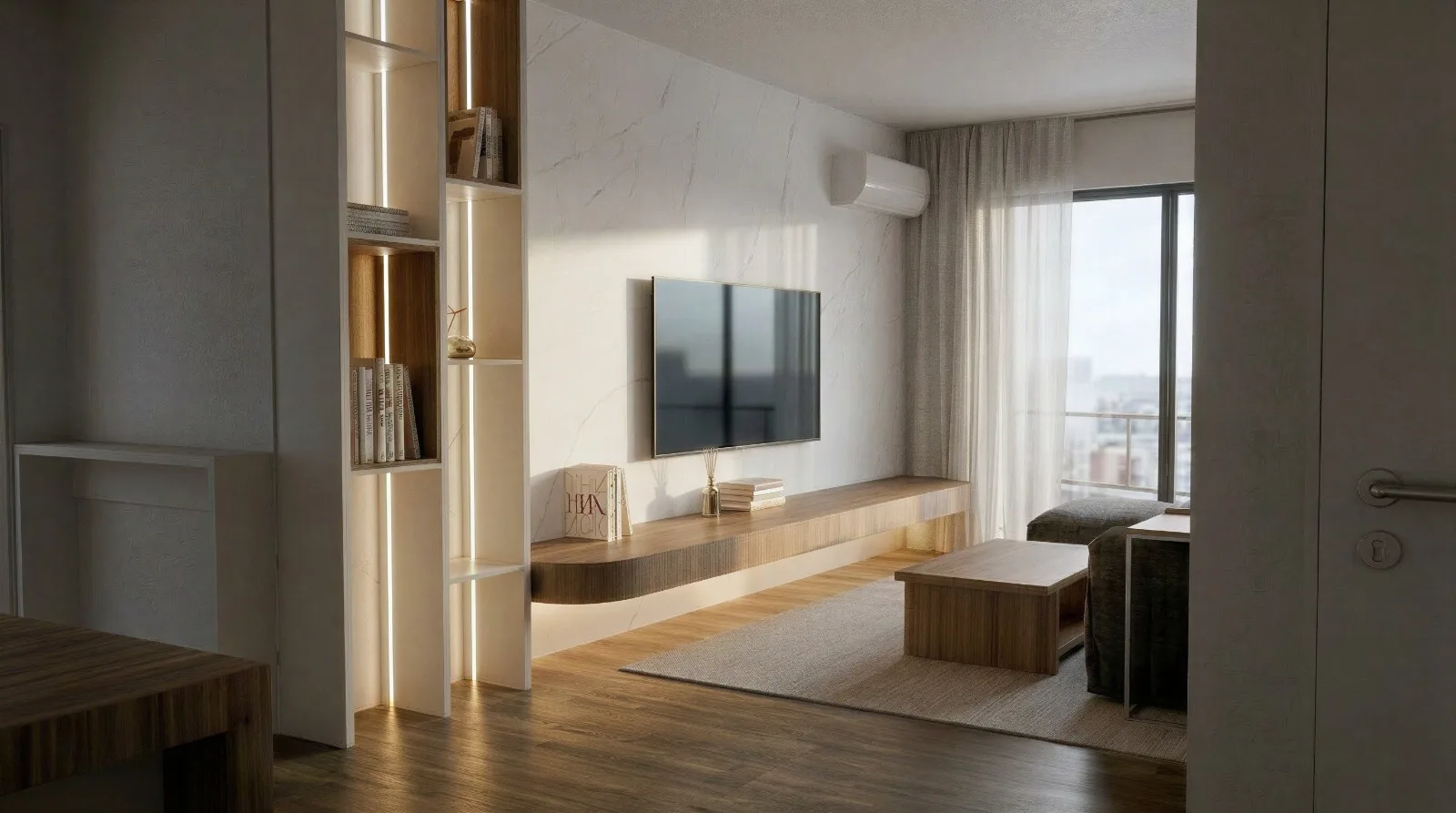 Living del proyecto Andrea con pared de mármol, mueble de TV suspendido en madera y estantería iluminada